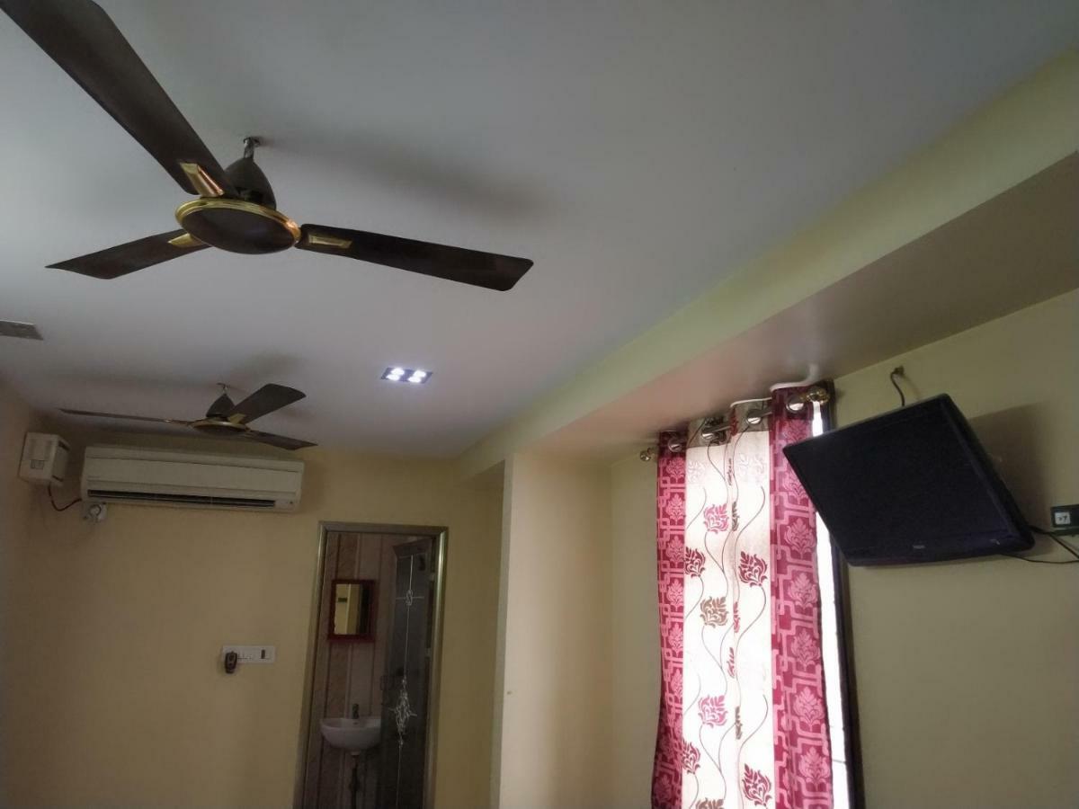 Mithran Residency Otel Chennai Dış mekan fotoğraf